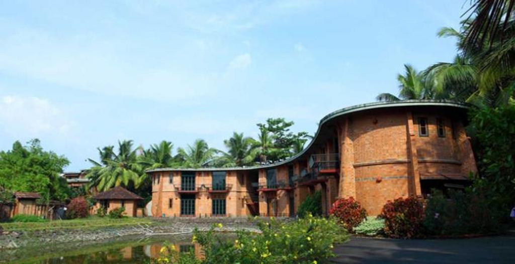 Bth沙洛瓦南酒店 Kochi 外观 照片